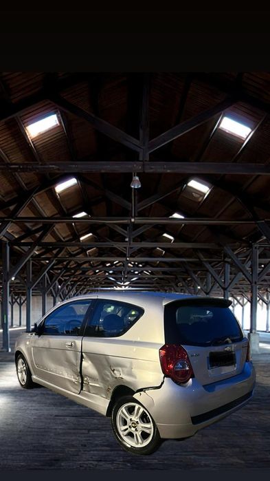 Para peças Chevrolet Aveo ano2009 Boa mecânica  e todas as peças dispo