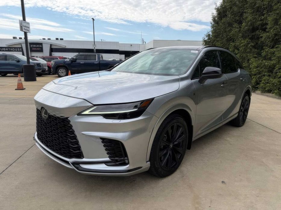 Lexus RX500H      2023