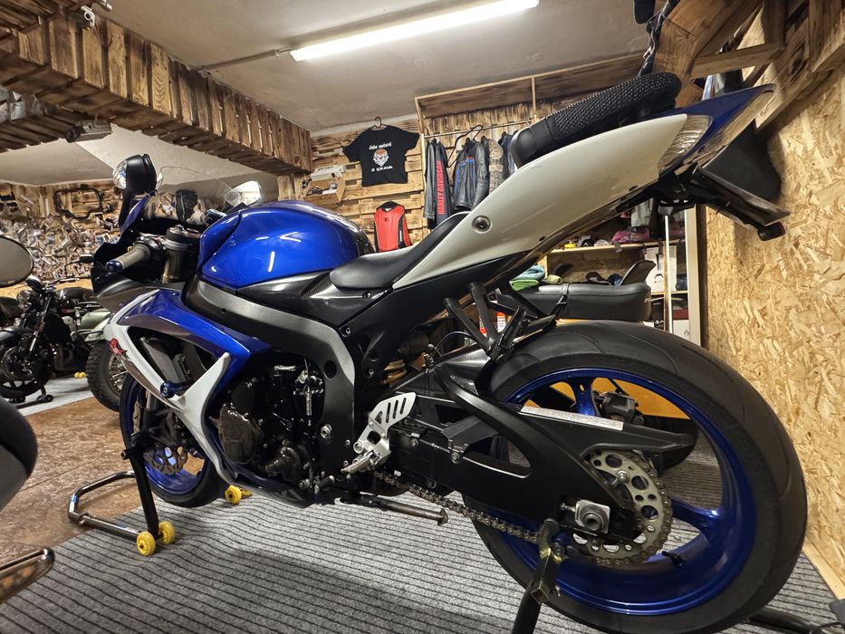 Suzuki Gsxr 600 k7