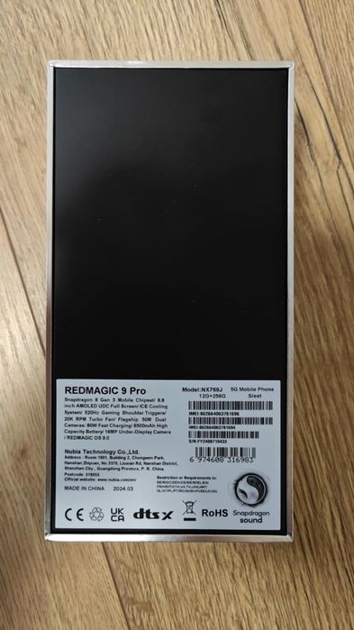 Smartfon REDMAGIC 9 Pro 5G 12/256GB 6.8" 120Hz Czarny + 2x ETUI