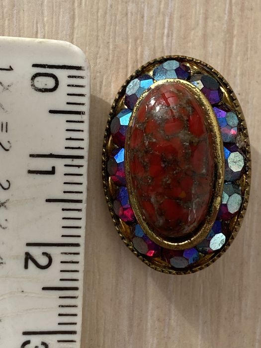 Брошка вінтажна з пекінським склом