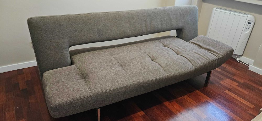 Sofá cama em tecido