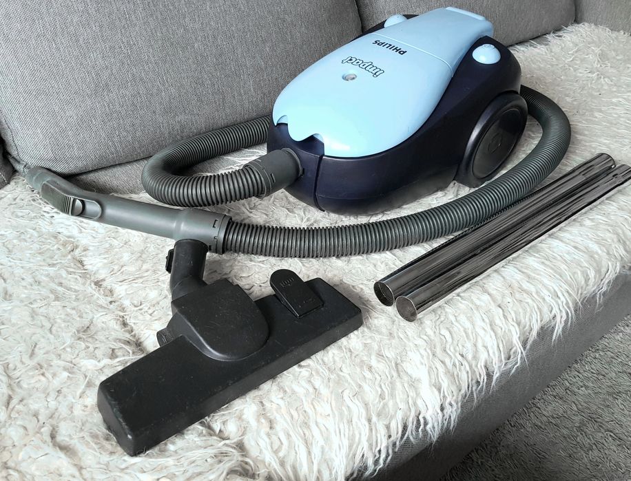 Mały prosty mocny PHILIPS IMPACT odkurzacz workowy 1200W