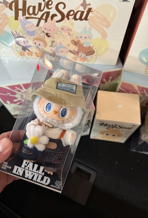 Labubu The Monsters/ Have a Seat/v3 Оригінал