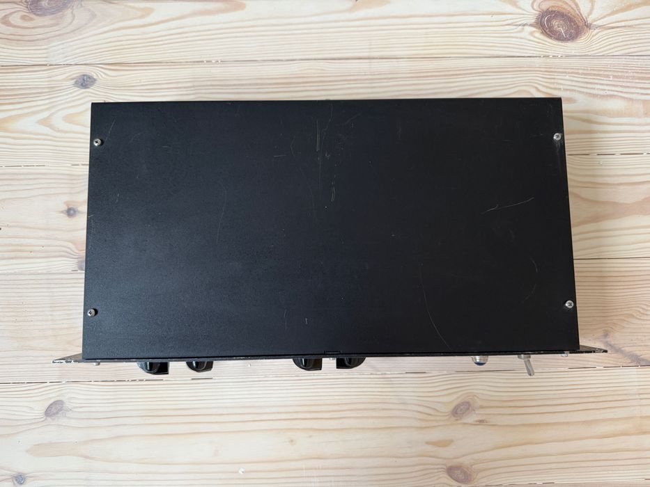 Przedwzmacniacz VINTECH AUDIO DUAL 72