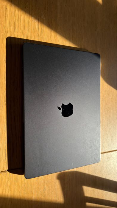 MacBook Pro 14” M3 Pro | 18GB RAM | 512GB SSD | Preto Sideral