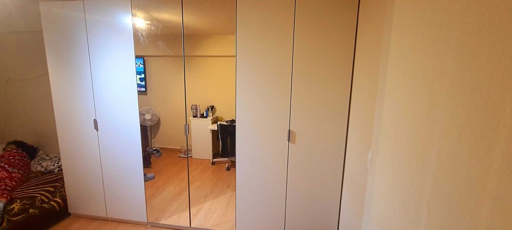 Roupeiro seis portas IKEA branco