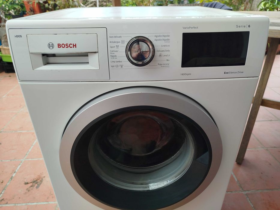 Máquina i-dos Bosch lavar roupa