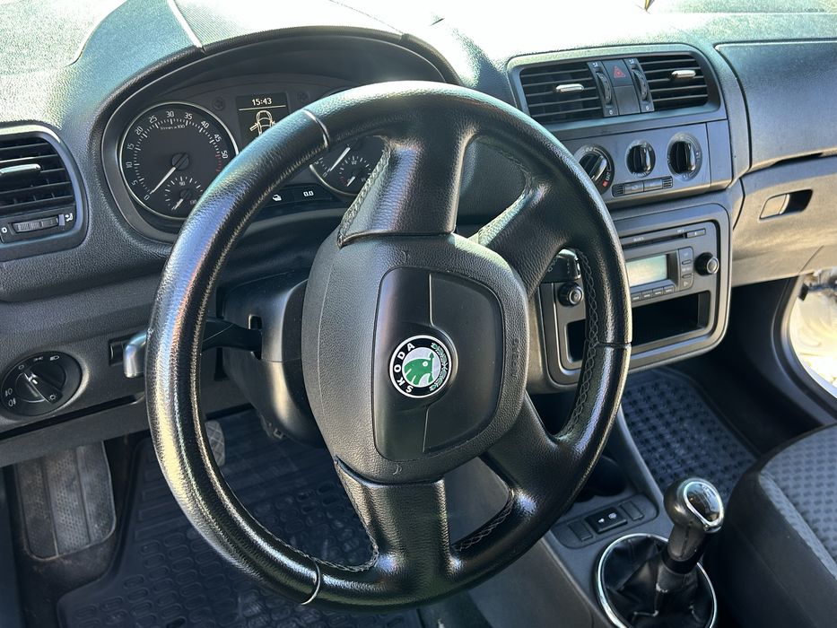 Skoda fabia 1.6 дизель , 2010 рік
