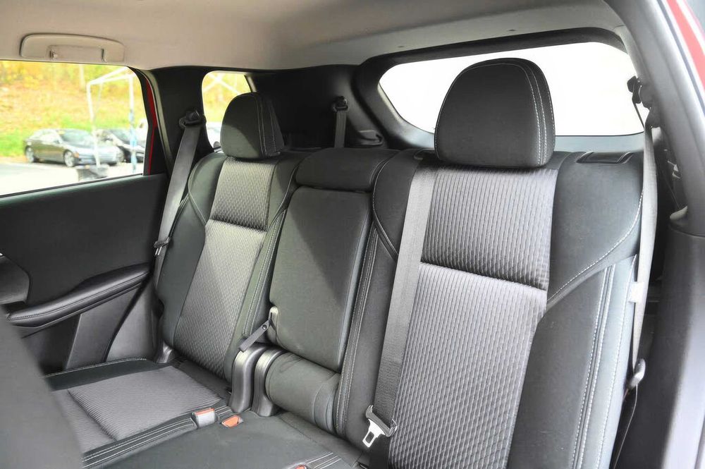 Mitsubishi Outlander PHEV SEL      2023