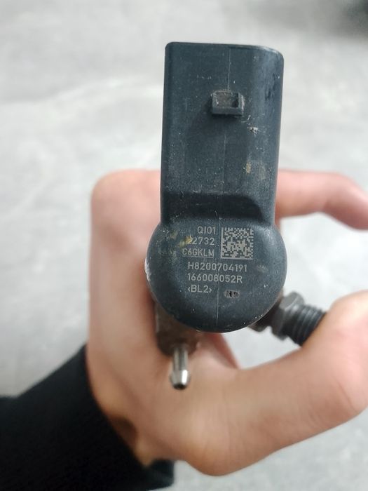 Продам форсунки Рено