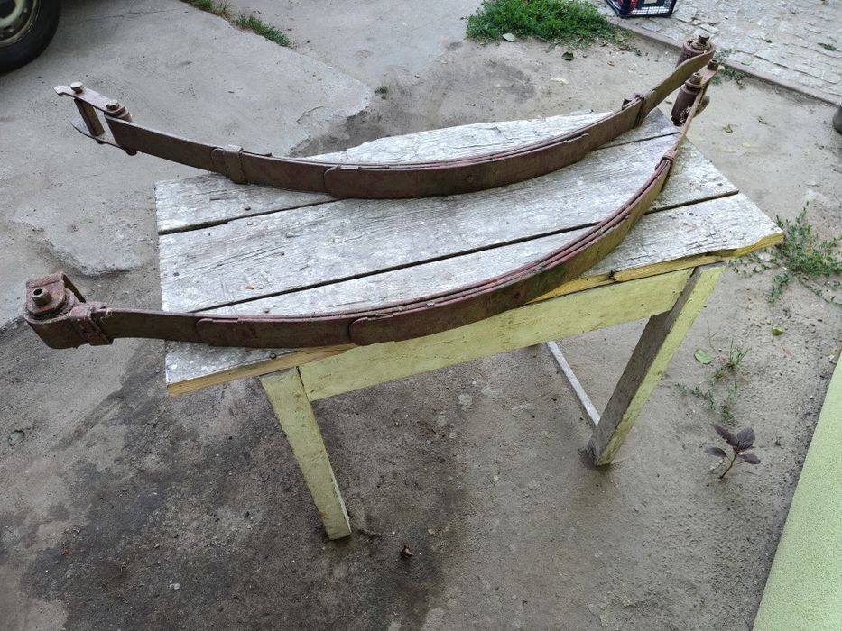 Resory od samochodu poloneza