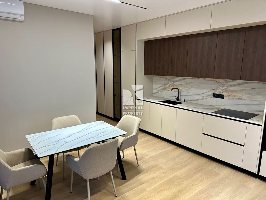 Продаж стильної 3-кімнатної квартири в ЖК «Варшавський», центр Уж