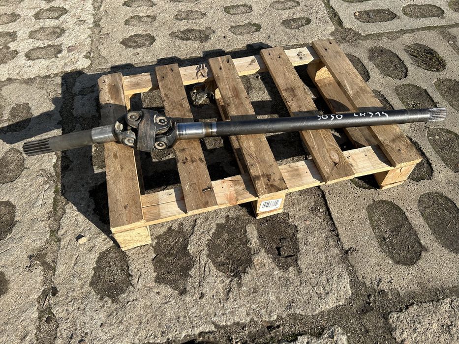 Pół oś wałek z przegubem mostu ZF 3050 do koparki liebherr 314