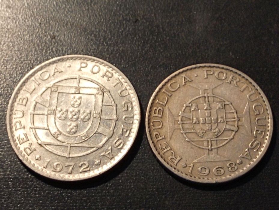 2 moedas 10 escudos(1968) 20 escudos (1972) - Moçambique - Soberbas