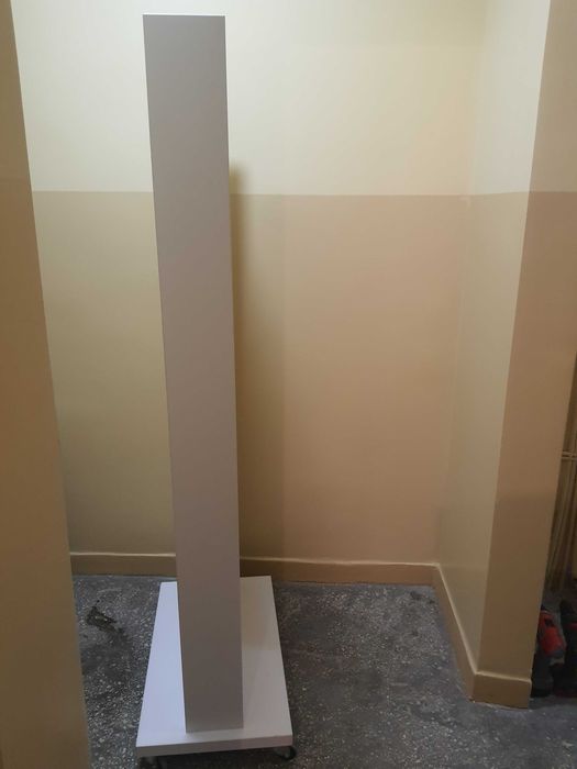 Sprzedam komplet stojaków na buty.