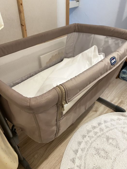 Next to me essential