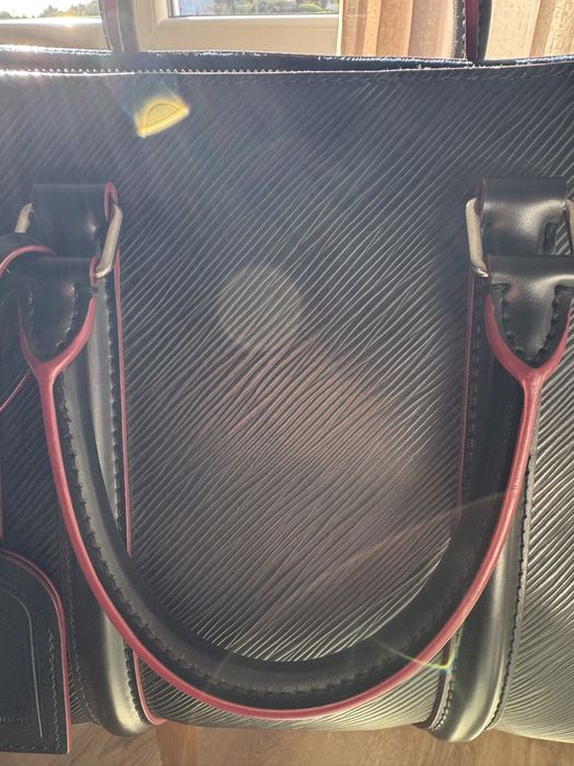 Louis Vuitton Port Documents Jour Epi Noir - Nunca Usada - Com alça