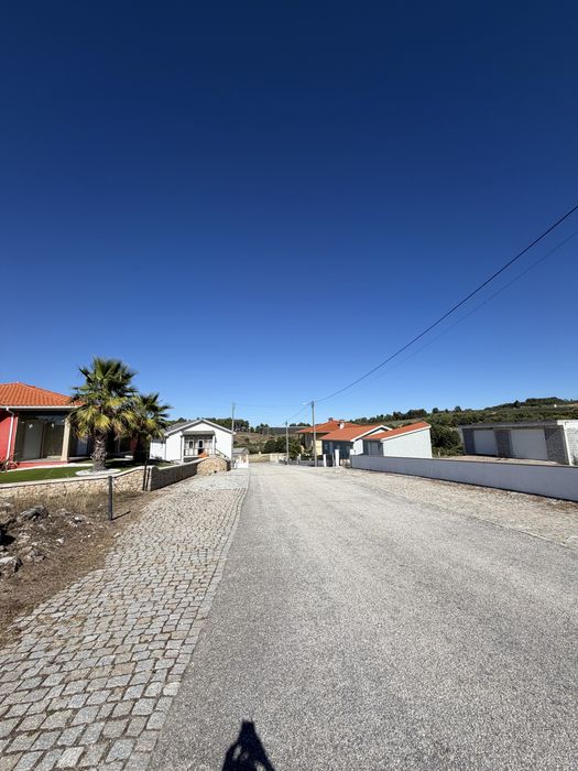 Terreno em solo urbano de 1250m2 com viabilidade construtica em Sever, Moimenta da Beira