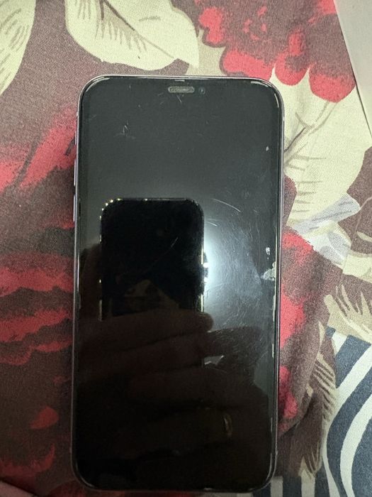 Iphone 11 продам