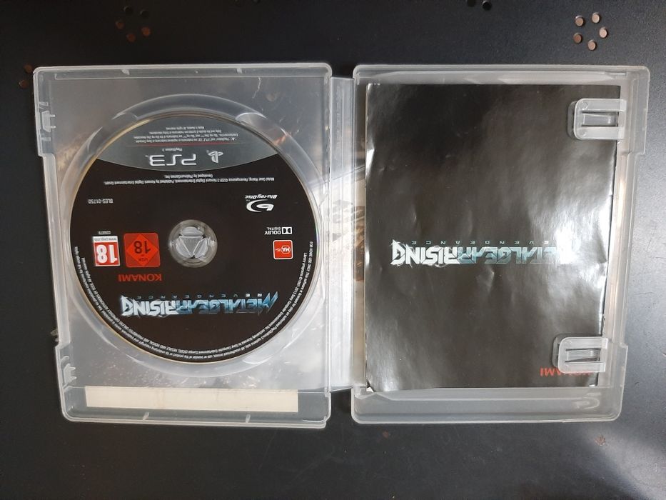 Metal Gear Rising: Revenge PS3 Completo c/ Manual
