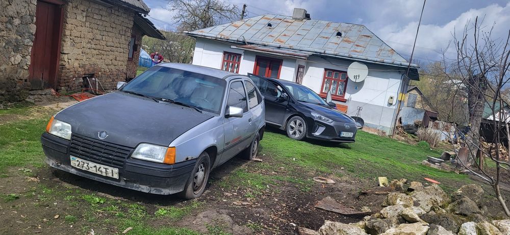 автомобіль опель кадет