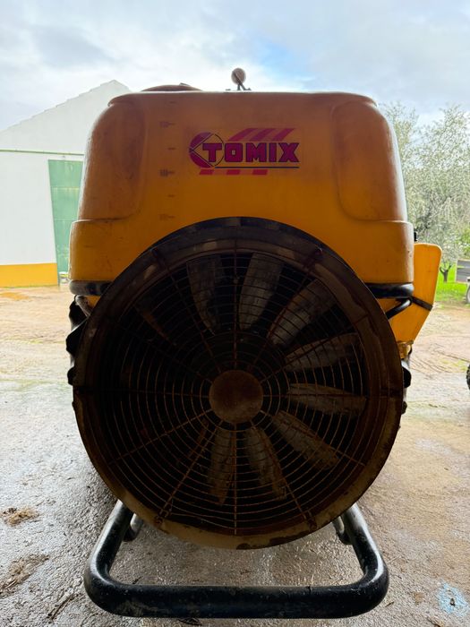 Triturador, atomizador, enxofradeira em excelente estado