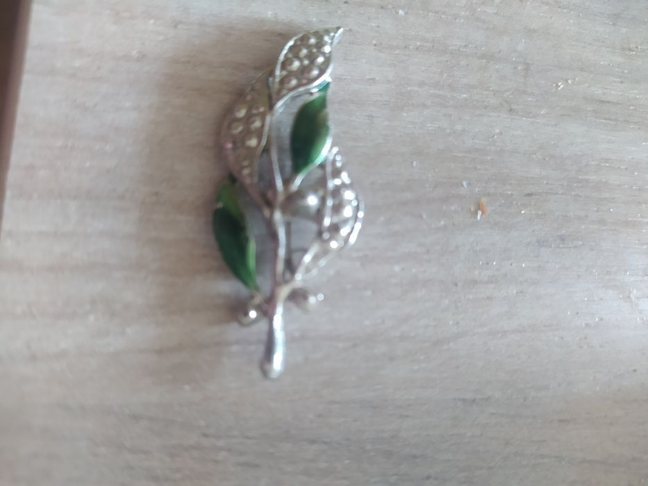 Брошка серебряная сплав