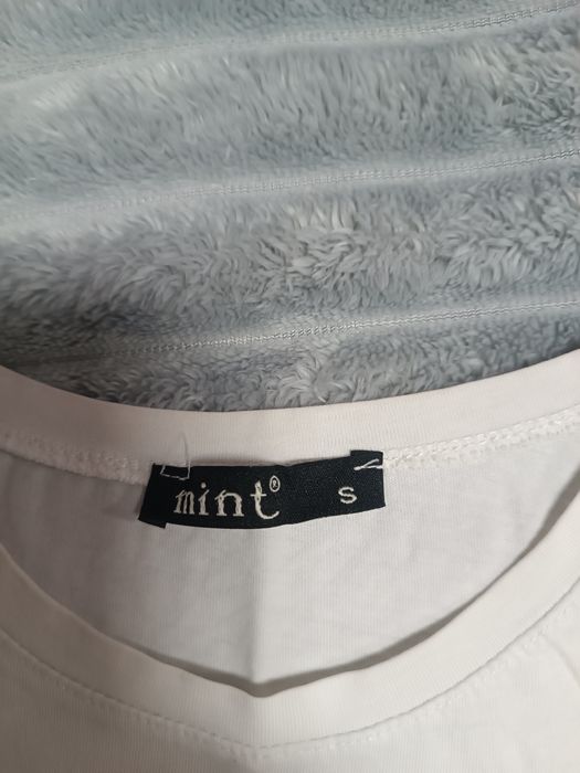 T-shirty firmy Mint rozmiar S