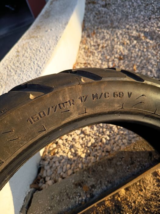 Pneu de mota METZELER