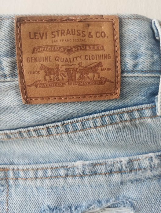 Spódniczka jeansowa marki Levi's 34