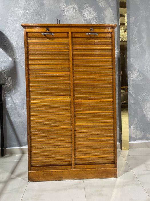 Drewniana Szafa  roletowa vintage design