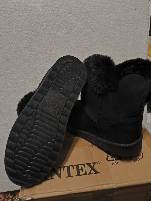 Уггі Pepperts, Уггі Jette, Уггі-тапки Esmara