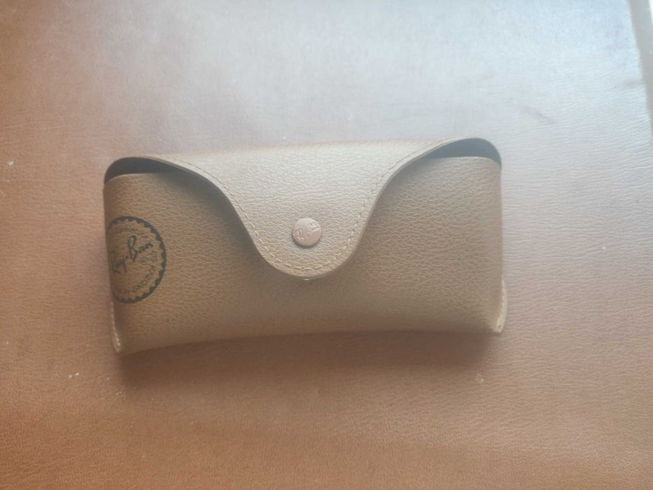 Bolsa castanha rayban