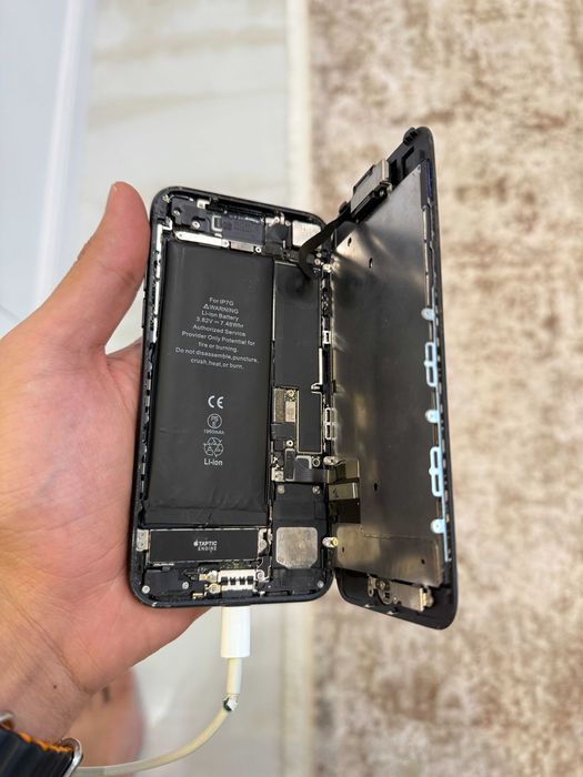 iPhone 7 Заблокований оригінал icloud lock запчастини екран