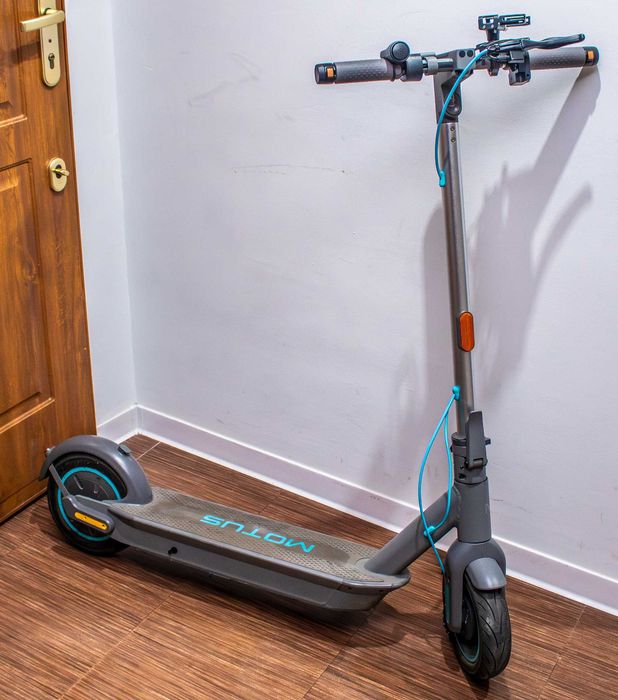 Hulajnoga elektryczna Motus Scooty 10