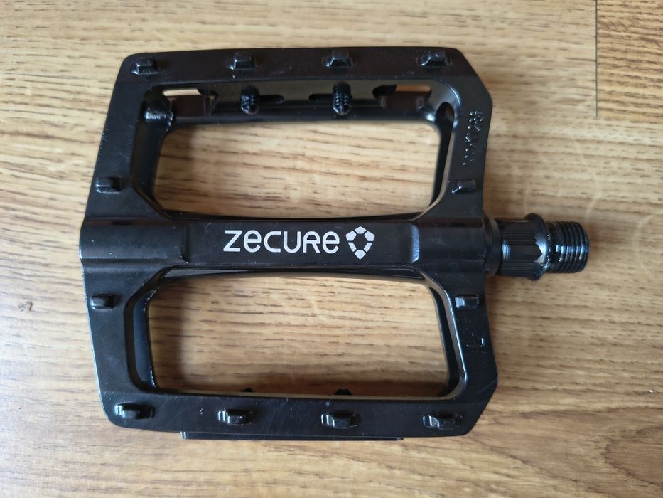 Pedały platformowe aluminiowe ZEKURE - nowe