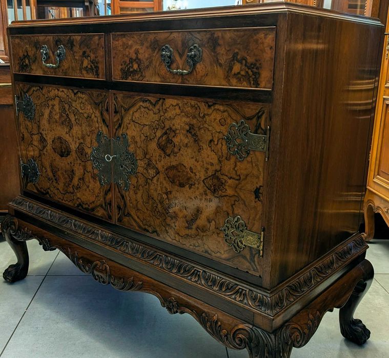 Bardzo piękna komoda na lwich łapach mahoń -sklep Dąbrowa Górnicza