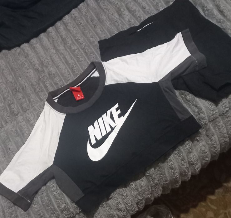Топ nike xs,s оригинал