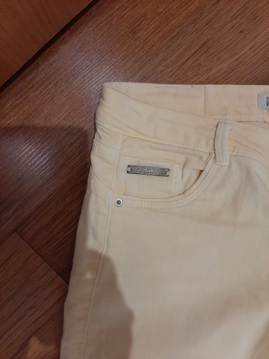 Spodnie kolor cytryna