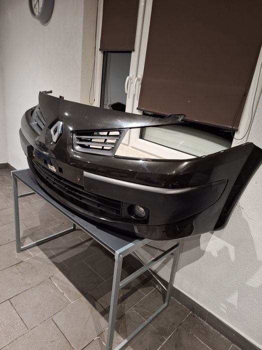 Zderzak przód przedni renault megane cc cabrio 08r. Kod lak NV676