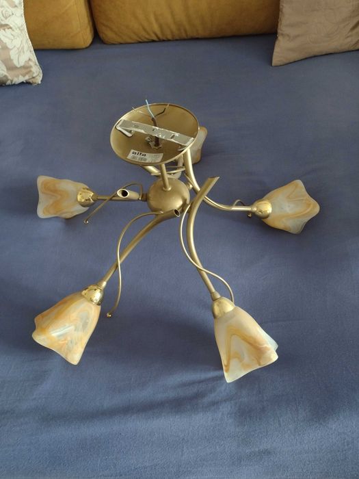 Sprzedam lampę wisząca (żyrandol)