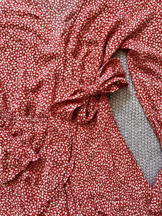 Letni czerwony krótki kombinezon • H&M 36 S 38 M • 100% viscose • boho etno łąka