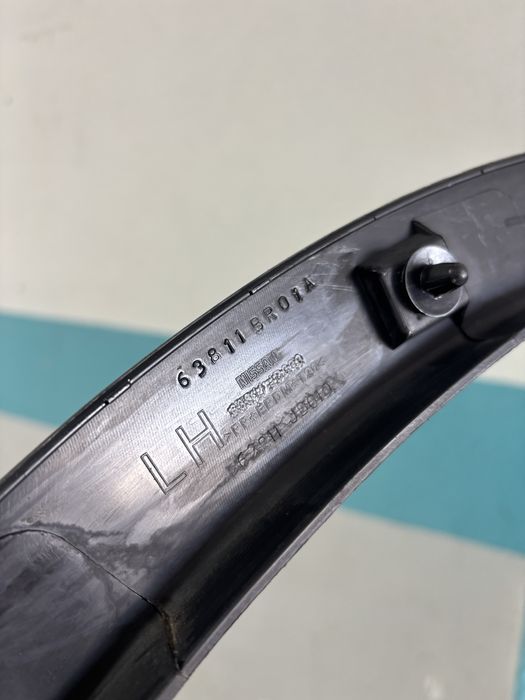 Moldura de guarda-lamas original da Nissan Qashqai
