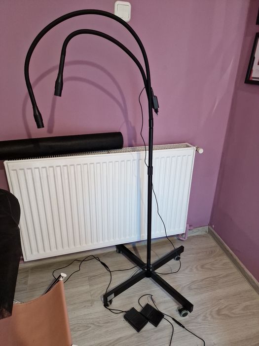 Lampa UV 5 w do przedłużania rzęs. Na dwa oka. Użyta 1 raz