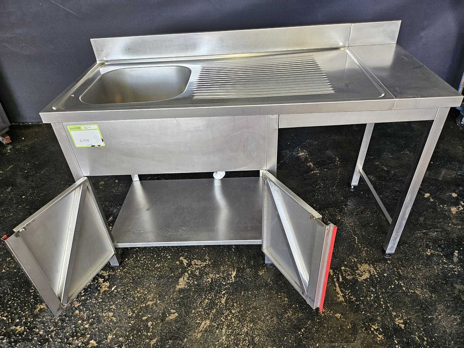 Bancada em inox com lava loiça