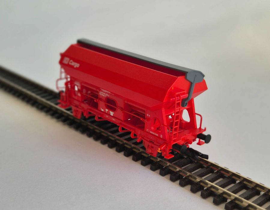 Model wagonu Tdgs-v 930, DB Cargo. Tillig 17560, skala 1/120 (TT).