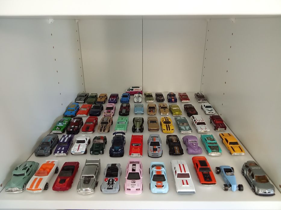 Coleção de carros hot wheels