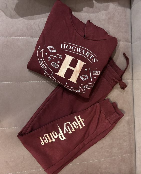 Dres HP bluza i spodnie 146/152 komplet