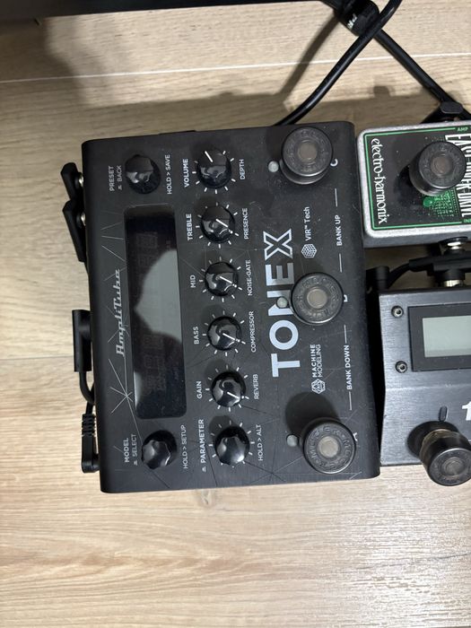 Pedalboard Tonex, Boss MS-3, Dunlop volume mini, EHX OD Glove